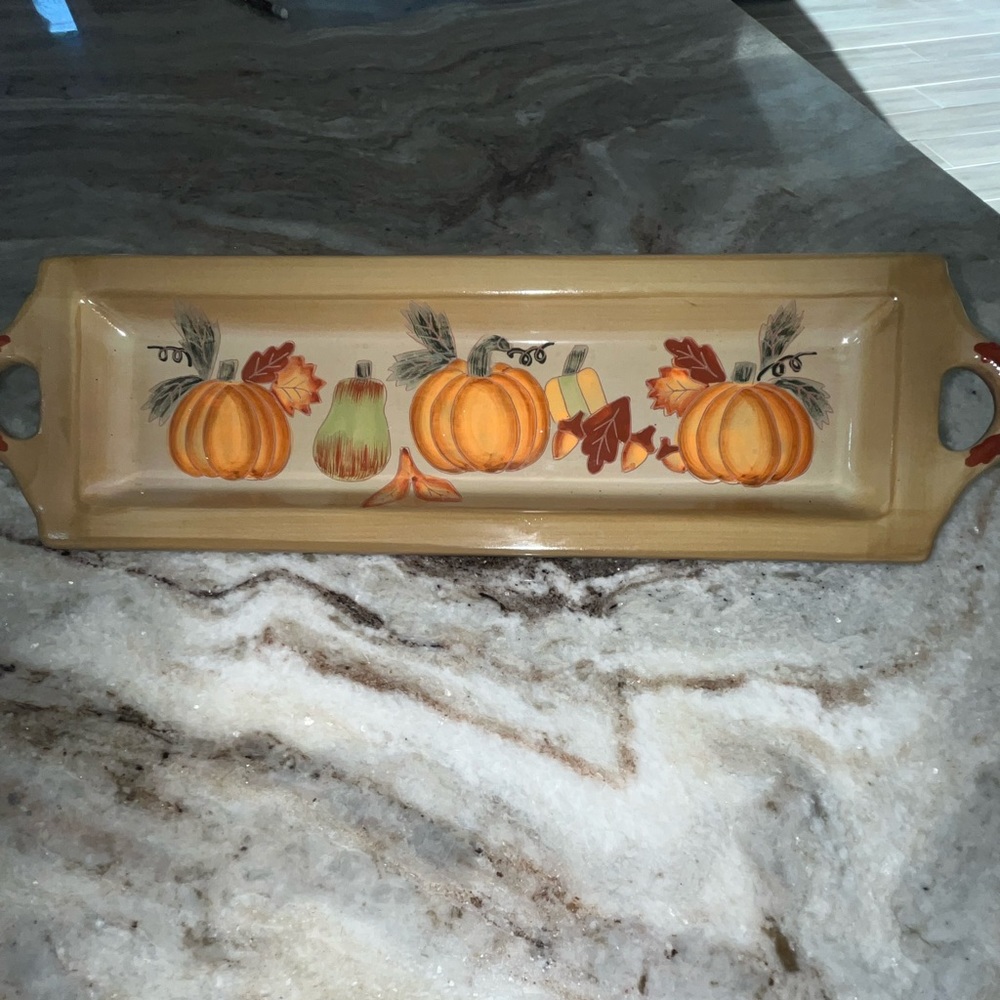 Beautiful Vintage Distressed Fall Decor Server 15 x 41/2”